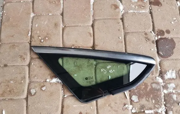 Opel Astra J Front windscreen/windshield window 48TYS