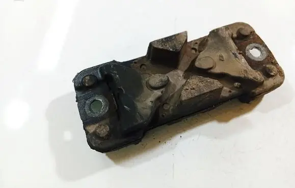 BMW 6 E63 E64 Engine mounting bracket 2231676461702 15934612
