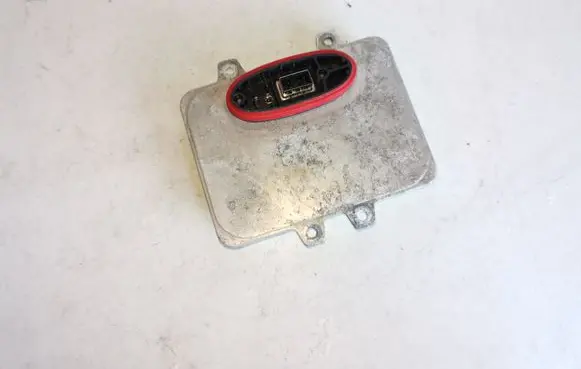 Volkswagen Touareg I Headlight ballast module Xenon 5DV00900000 5DV009000