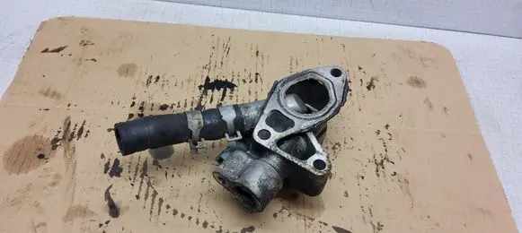 Opel Zafira B Thermostat housing 