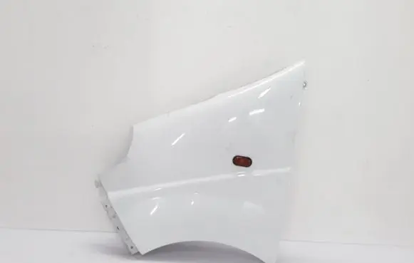 Opel Vivaro Fender 7782524451
