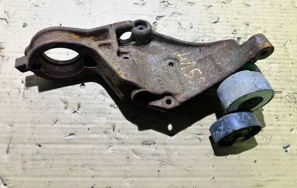 Fiat Ducato Driveshaft support bearing bracket 504101008