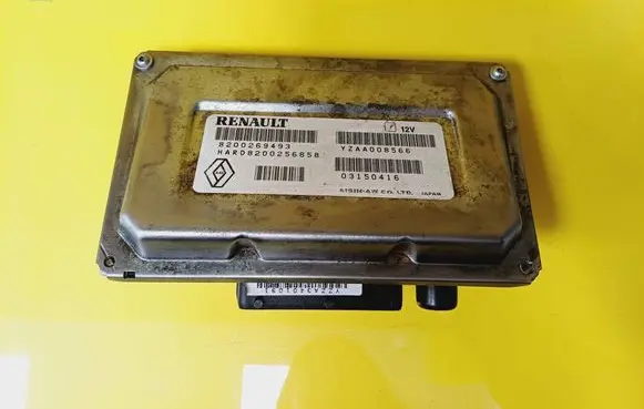 Renault Espace - Grand espace IV Engine control unit/module 8200269493