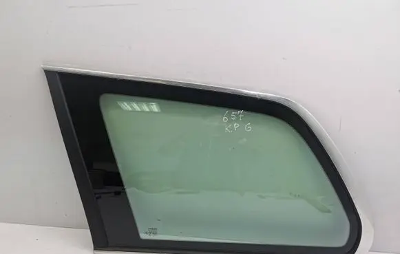 Volvo XC90 Rear side window E143R001582