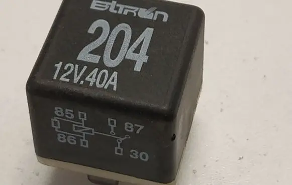 Volkswagen PASSAT B5 Other relay 431951253H