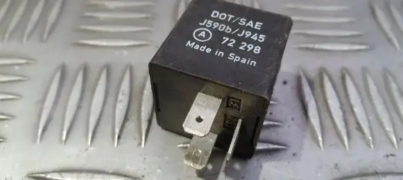 Volkswagen Golf IV Other relay 191953227A J590BJ945