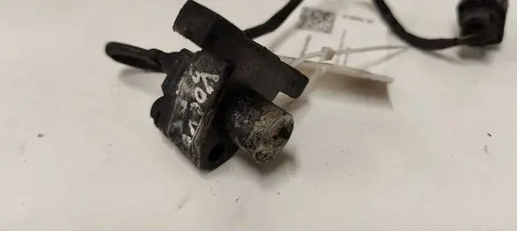 Volvo V70 Crankshaft position sensor 1275789