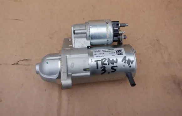 Ford Focus Starter motor 11000