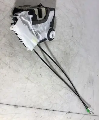 Toyota Yaris Front door lock T4311140 181128