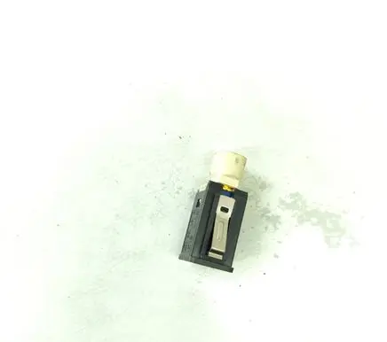 BMW 5 F10 F11 USB socket connector 9167196 6131