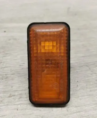 Volkswagen PASSAT B4 Front fender indicator light 1H0949111