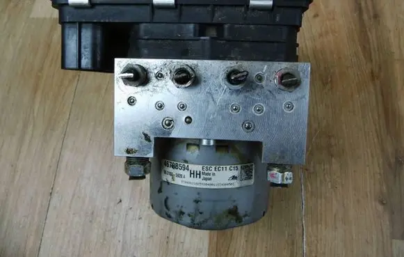 Mitsubishi Eclipse Cross ABS Pump 4670B594