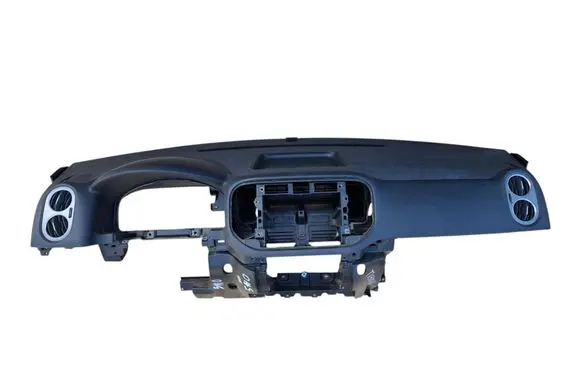 Volkswagen Tiguan Dashboard 5N1858295 5N1858669 301023