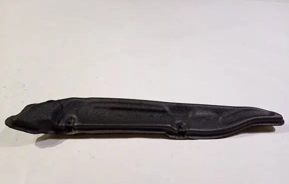 Dodge Challenger Fender foam support/seal 2924