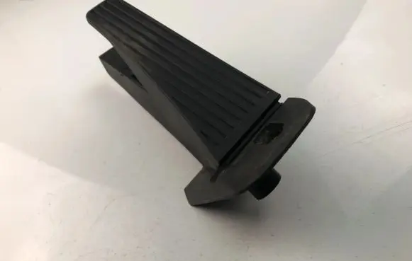 Volvo XC60 Accelerator throttle pedal 32269124