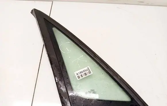 Audi A4 S4 B5 8D Rear side window as2
