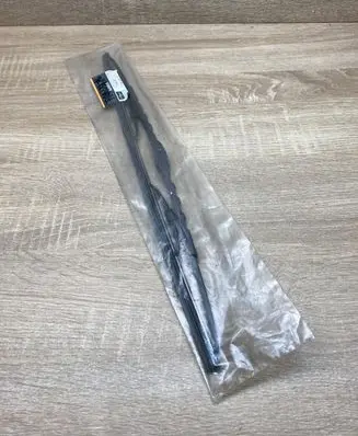 Renault Megane II Windshield/front glass wiper blade 7701045185