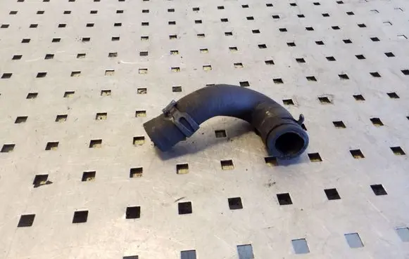 Volkswagen PASSAT CC Engine coolant pipe/hose