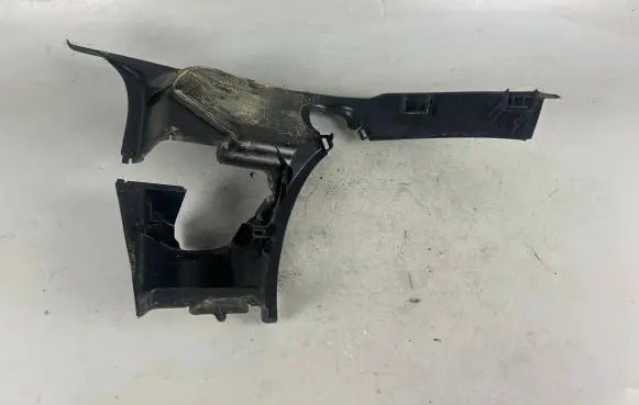 Mercedes-Benz C W205 Other trunk/boot trim element A2056903106