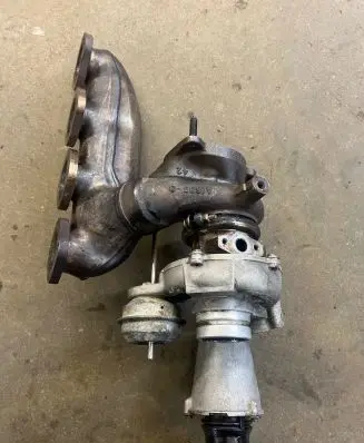 Mercedes-Benz E W212 Turbo A2710903480 1104130199
