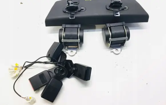 Peugeot 308 Seat belt trim 