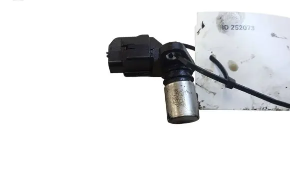 Volvo V70 Crankshaft position sensor 30713485 0296001211