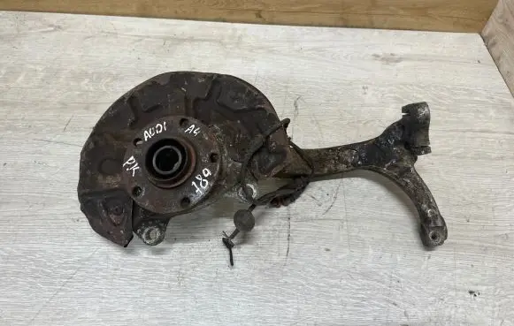 Audi A4 S4 B6 8E 8H Front wheel hub