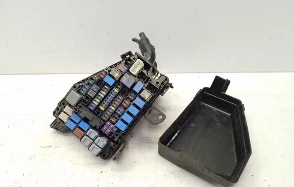 Subaru Outback (BS) Fuse box set PR103830B MB703200B