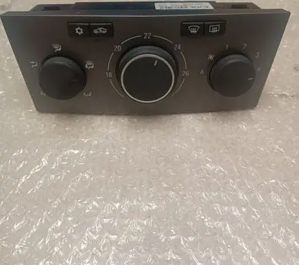 Opel Zafira B Climate control unit 13231049