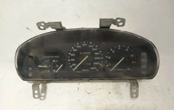 Mazda 323 F Speedometer (instrument cluster) 119060