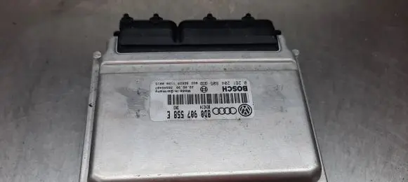 Volkswagen PASSAT B5 Engine control unit/module ECU