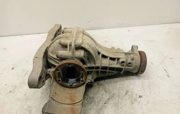 Audi A4 S4 B7 8E 8H Rear differential 23900801
