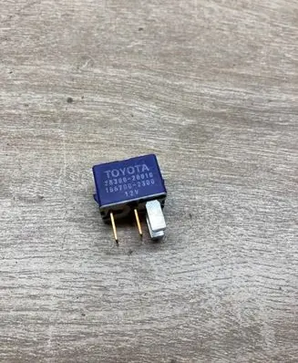 Toyota Avensis T250 Other relay 2830028010 1567002300