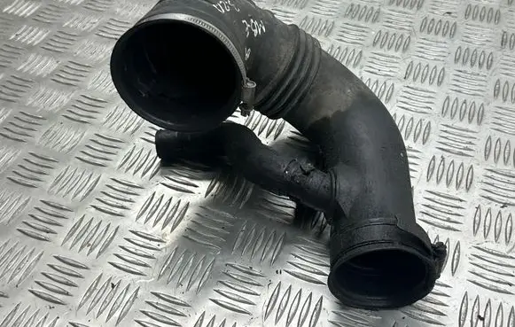 Mercedes-Benz E W211 Air intake hose/pipe A6460940197 851188302 LSA68102
