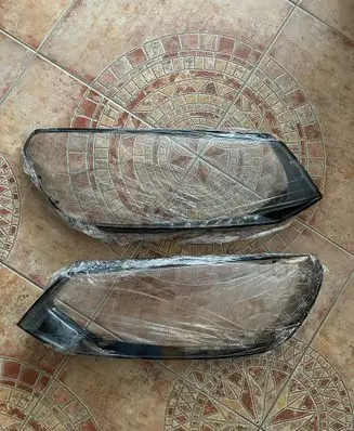 Volkswagen Touareg II Headlight lense 