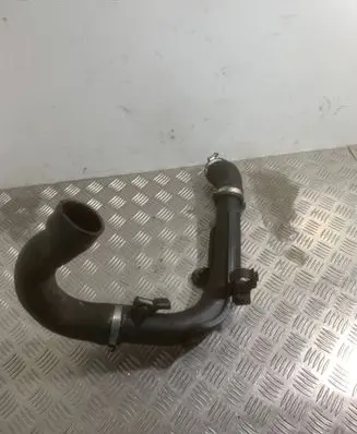 Intercooler hose/pipe
