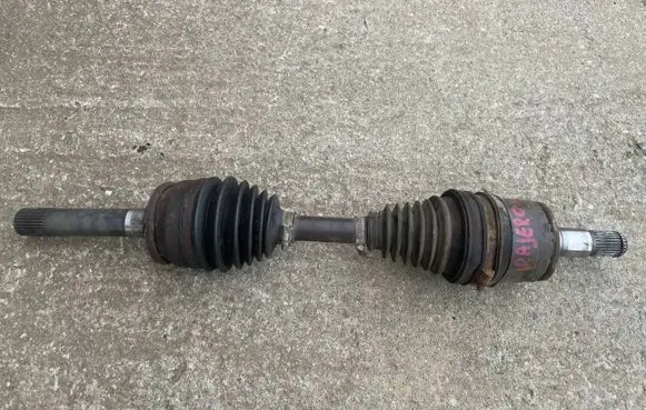 Mitsubishi Pajero Front driveshaft