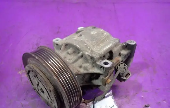 Toyota Corolla E120 E130 Air conditioning (A/C) compressor (pump) 4472607961