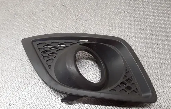 Ford Fiesta Front fog light trim/grill 6S6119952BCW