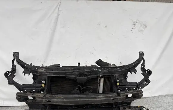 Hyundai i30 Front piece kit 