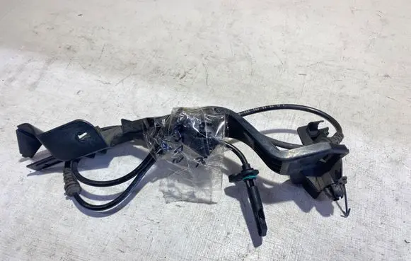 Mercedes-Benz C W205 ABS brake wheel speed sensor A2059058103