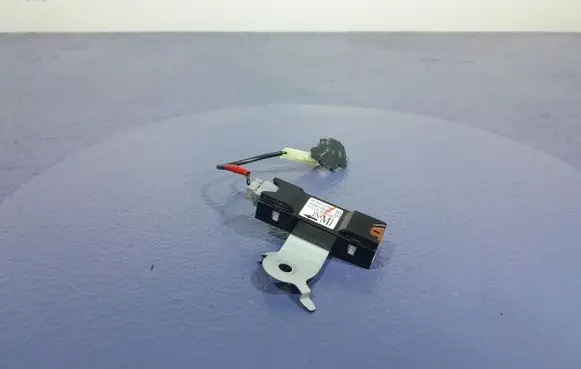 Toyota Corolla E10 Aerial GPS antenna 86300-02580