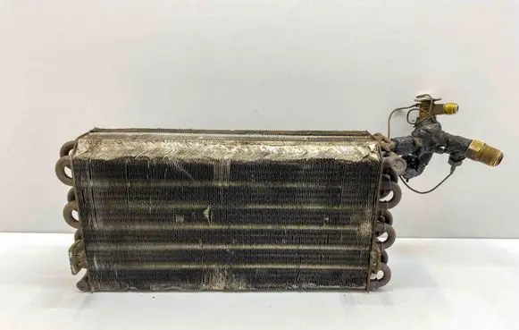 Mercedes-Benz SLC C107 Coolant radiator A0008304858 0008304858