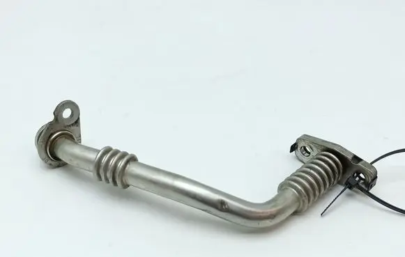 Audi A4 S4 B9 8W Turbo turbocharger oiling pipe/hose 04L145736E