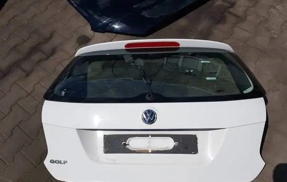 Volkswagen Golf VI Tailgate/trunk/boot lid