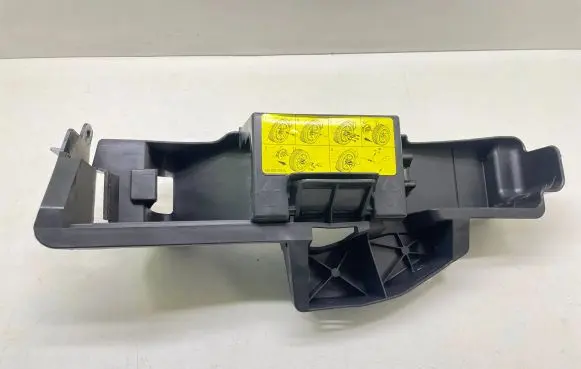 Audi A6 S6 C6 4F Tool box 8E0010175A