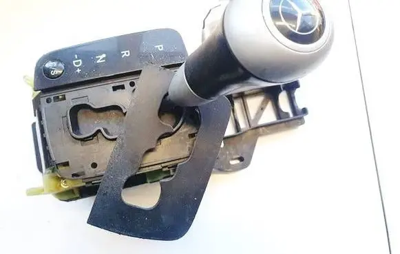 Mercedes-Benz B W245 Gear shifter/selector A1693701009