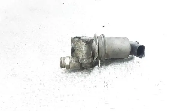 Audi A4 S4 B6 8E 8H EGR valve 06B131501 06B131771