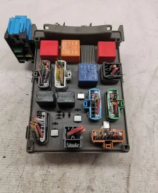 Renault Laguna II Comfort/convenience module 8200096841 0950325 31050200