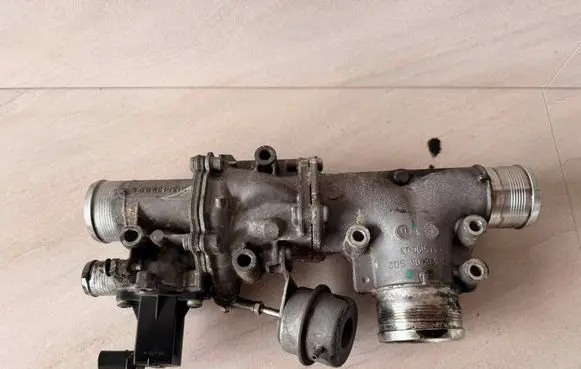 Jaguar XF X250 EGR valve 9X2Q6C860DB